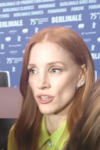 Jessica Chastain illumine la Berlinale